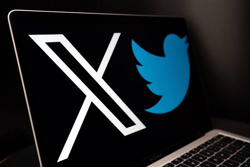 Ex-Twitter Execs Can See Some Musk Texts In Severance Row