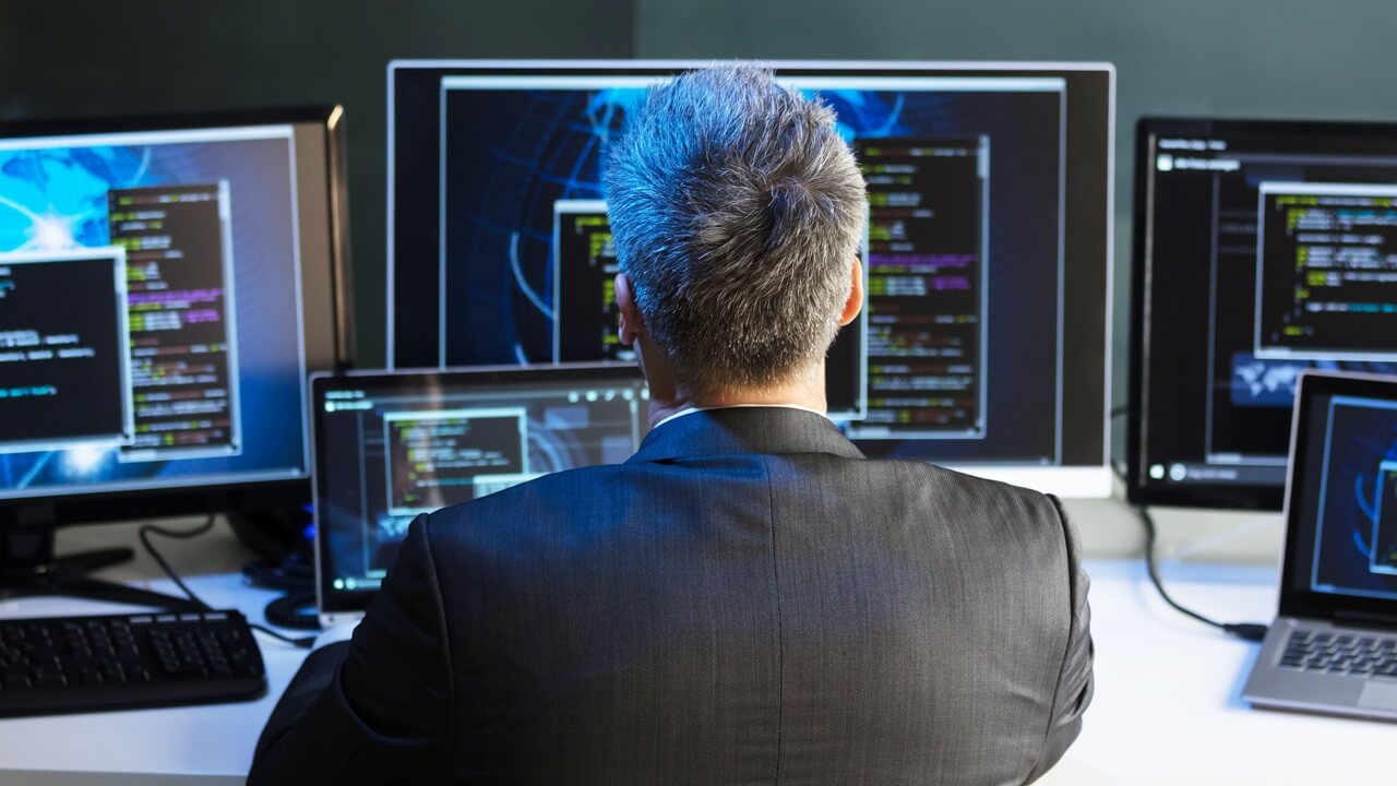 The Pros and Cons of Becoming a Government CIO