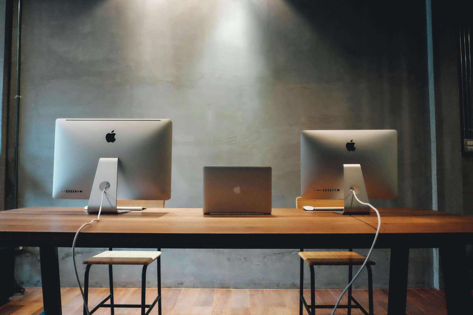 The next unicorn might not hire anyone