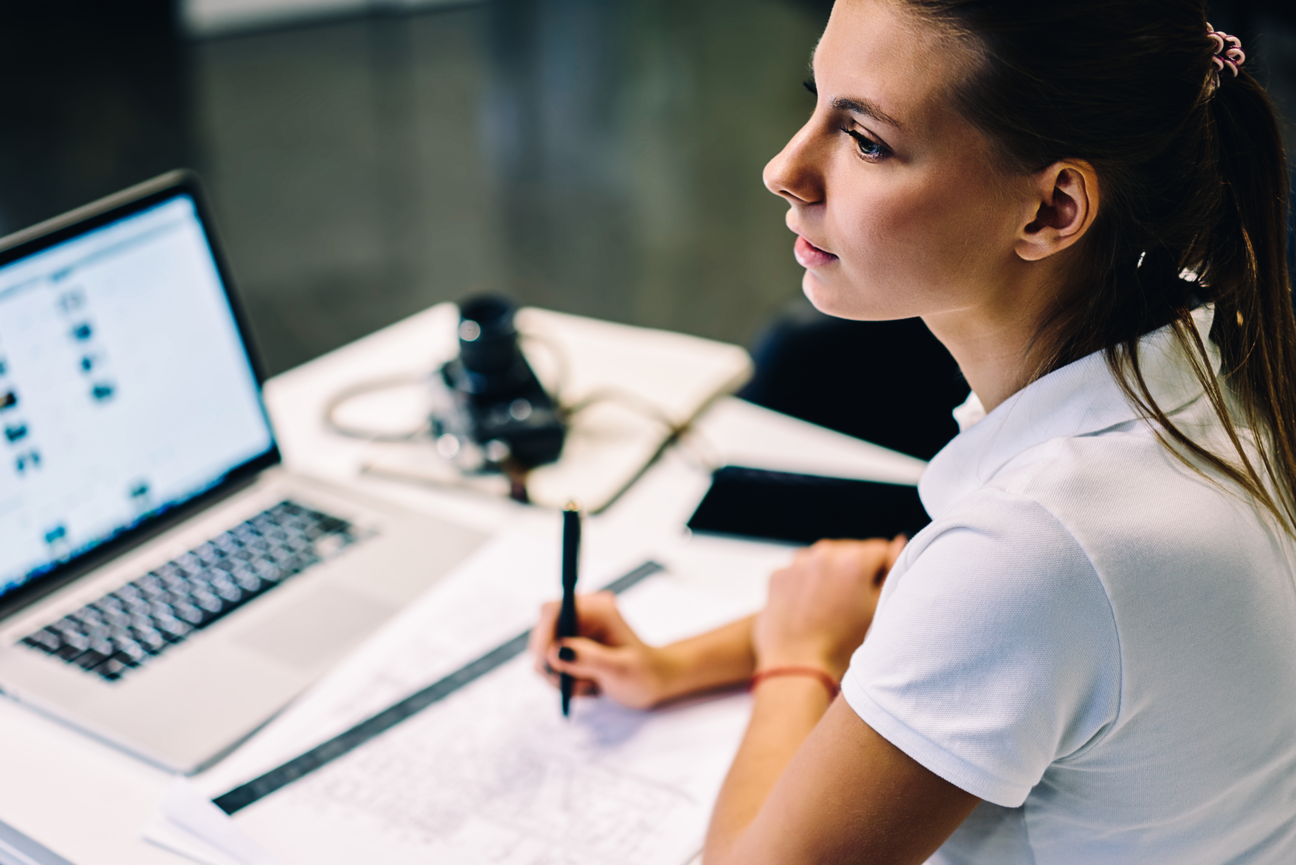 6 courses for IT leaders navigating AI change management